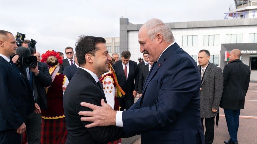 Белорусский лидер Александр Лукашенко в ходе переговоров с президентом Украины Владимиром Зеленским сообщил о заинтересованности Минска в сотрудничестве с Украиной в сфере ракетостроения.