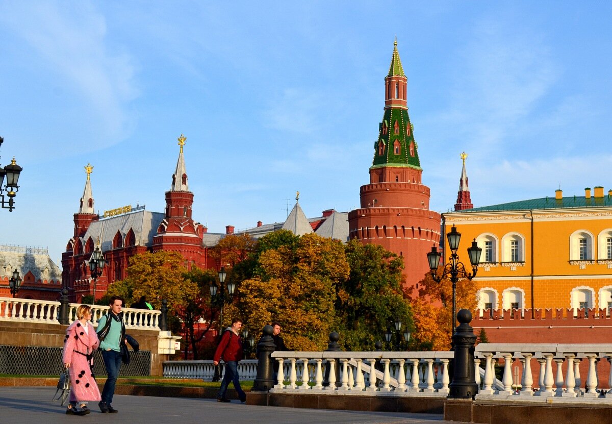 Москва-как много в этом слове