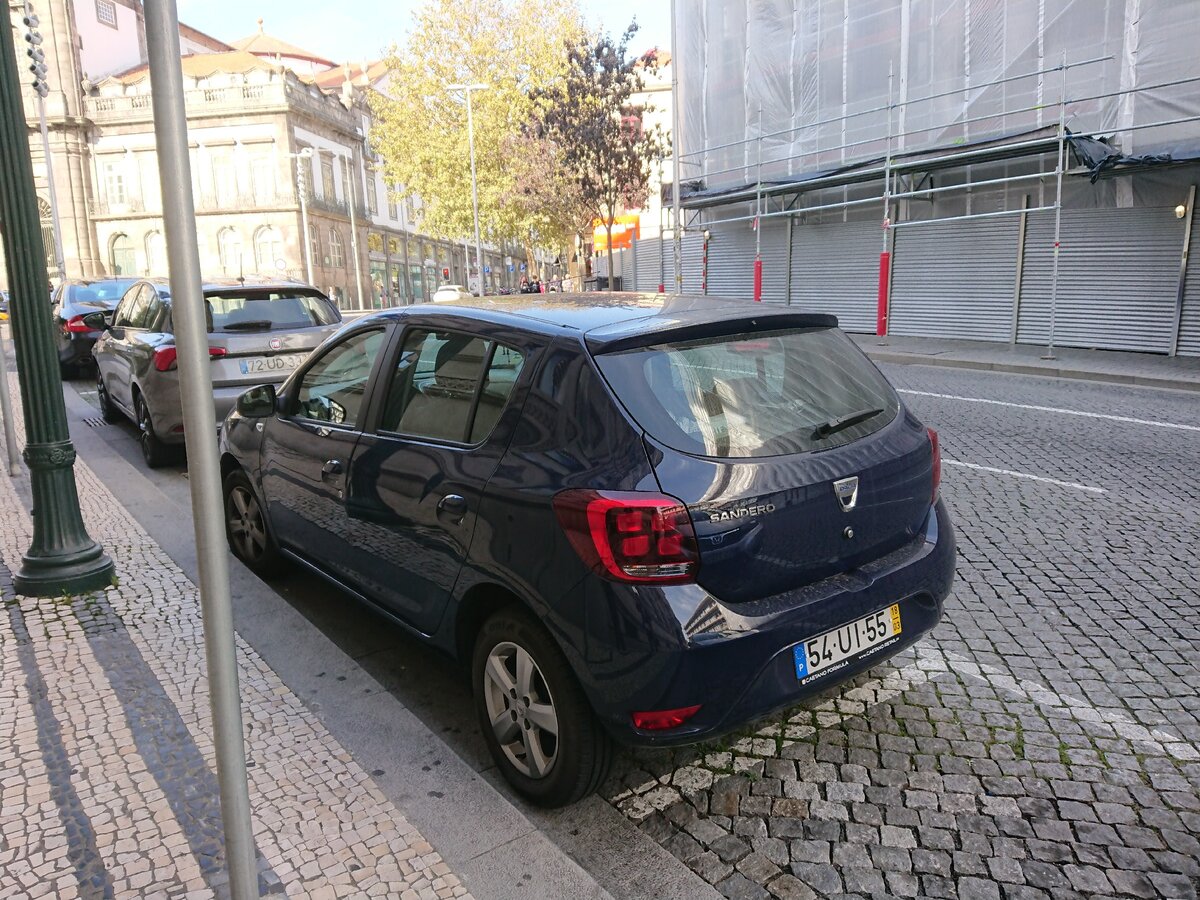 Чем отличается Renault Sandero, который продают у нас, от европейского  Dacia Sandero? | Владимирский тяжеловоз | Дзен