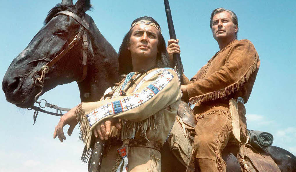 Пьер Брис и Лекс Баркер в фильме "Сокровище серебряного озера" (1962)