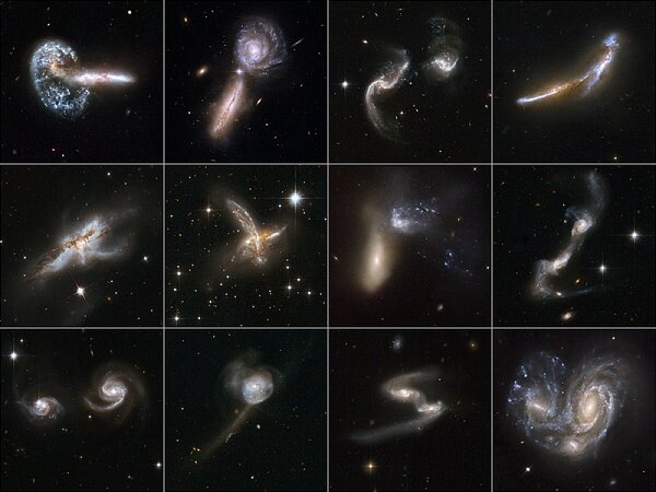 
Сталкивающиеся галактики. Фото с сайта http://hubblesite.org 
