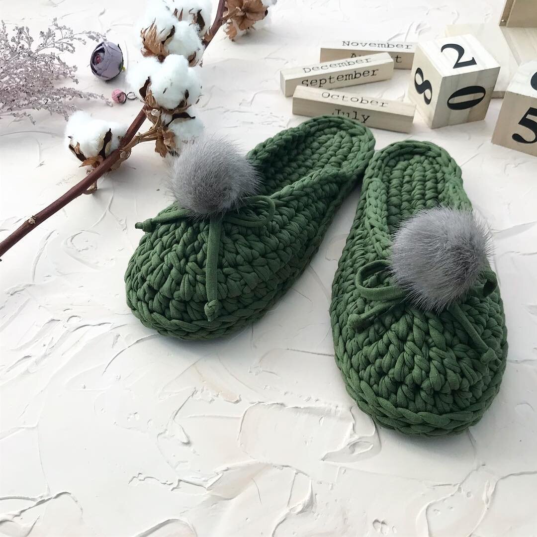 Автор фото и тапочек на них @tania_mois