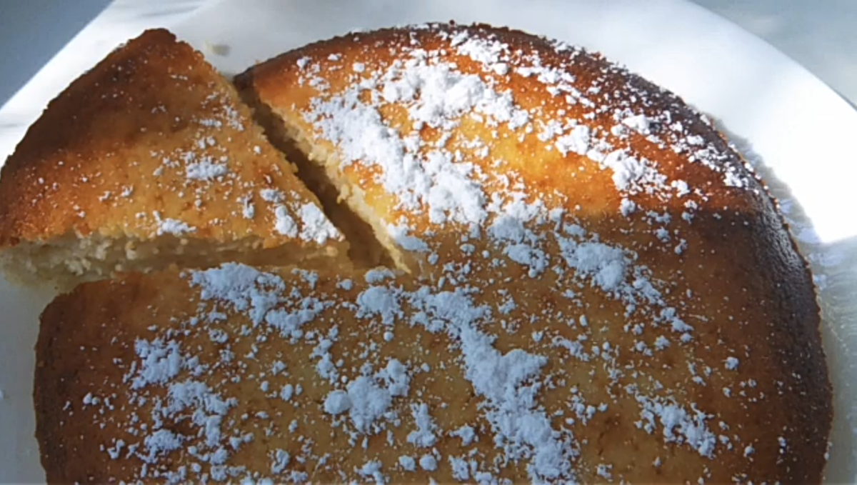 Такой пирог можно легко и быстро приготовить на завтрак, для меня это самый простой и вкусный рецепт манника.