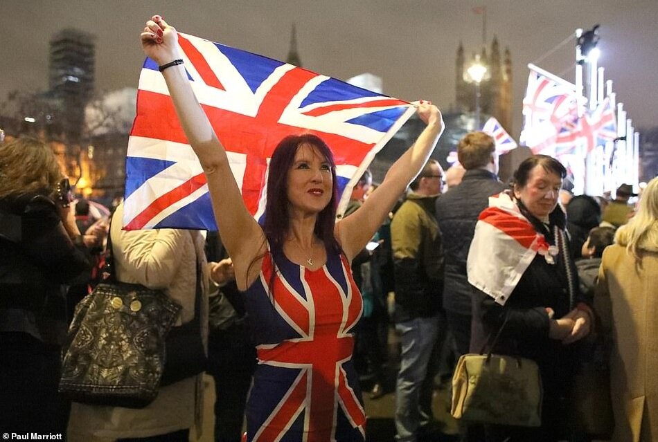 Britain today. Google workers protest meeting. англия люди. великобритания и ес. Understanding britain k.