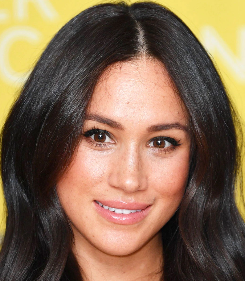 Она сказала, что если кто-то и должен чувствовать себя оскорбленным, то это они.