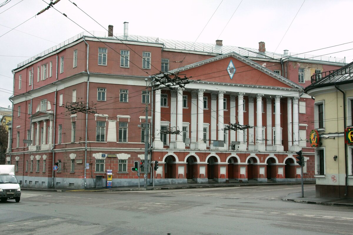 Раз гуляй. Площадь Разгуляй в Москве. Старая Басманная Разгуляй. Доброслободские бани. Доброслободская 19.