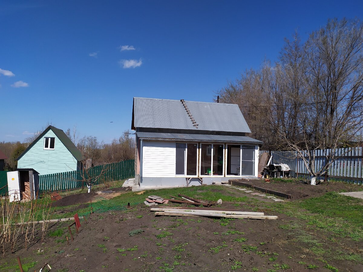Наш домик. Работы еще много.