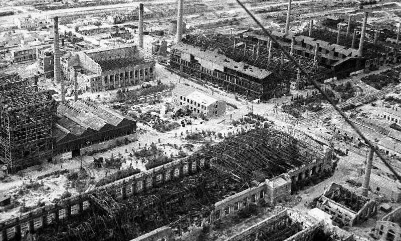 Сталинград тракторный завод 1942г.