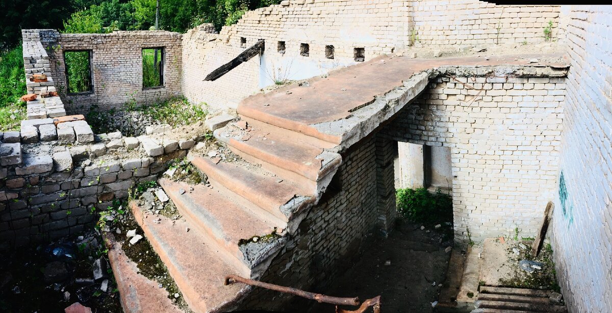 Заброшенная пожарная часть. Тверская область  Белый городок. 