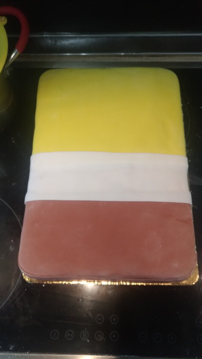 Этот торт я делала  полтора года назад, на день рождения крестнику