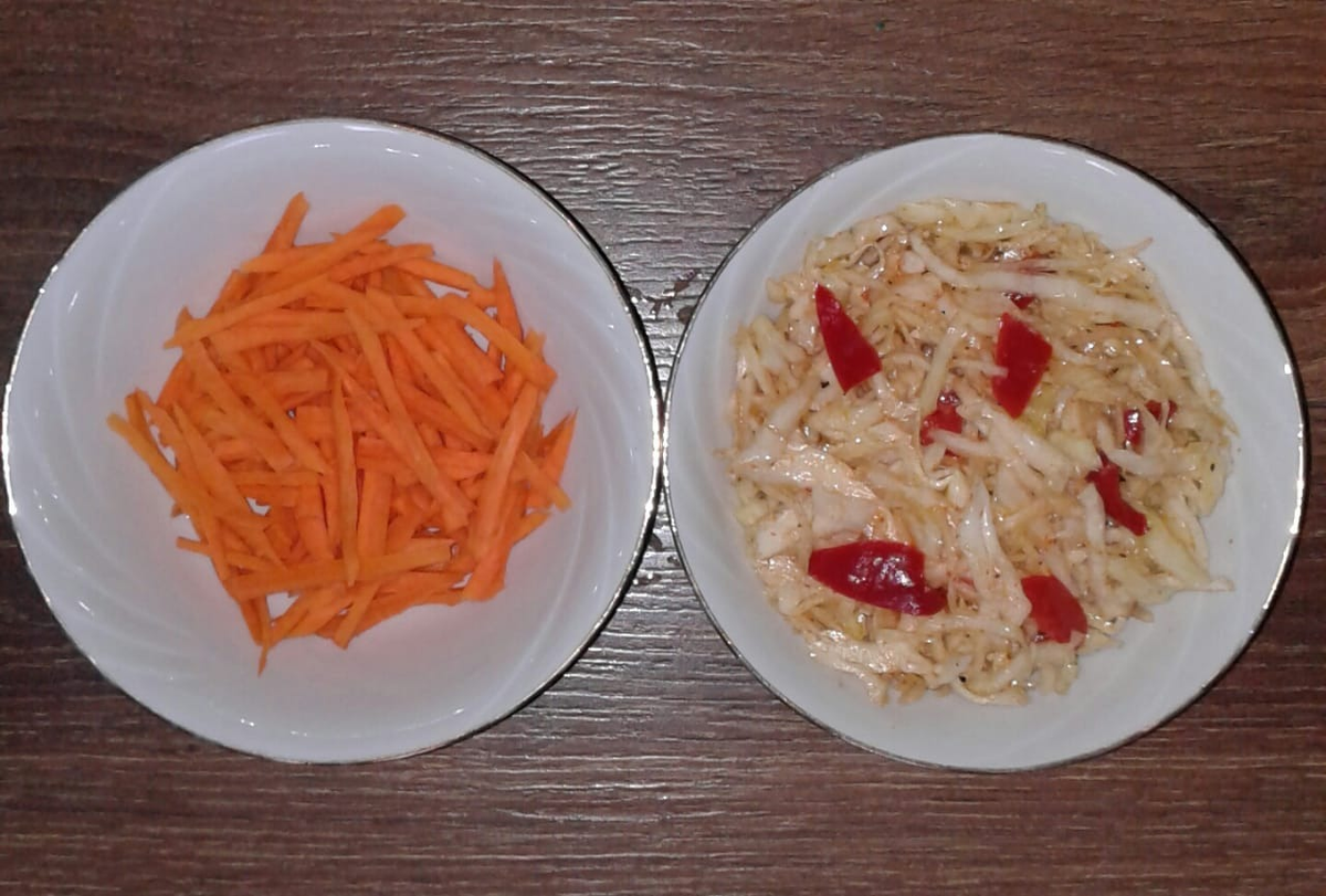 кислая капуста и морковь
