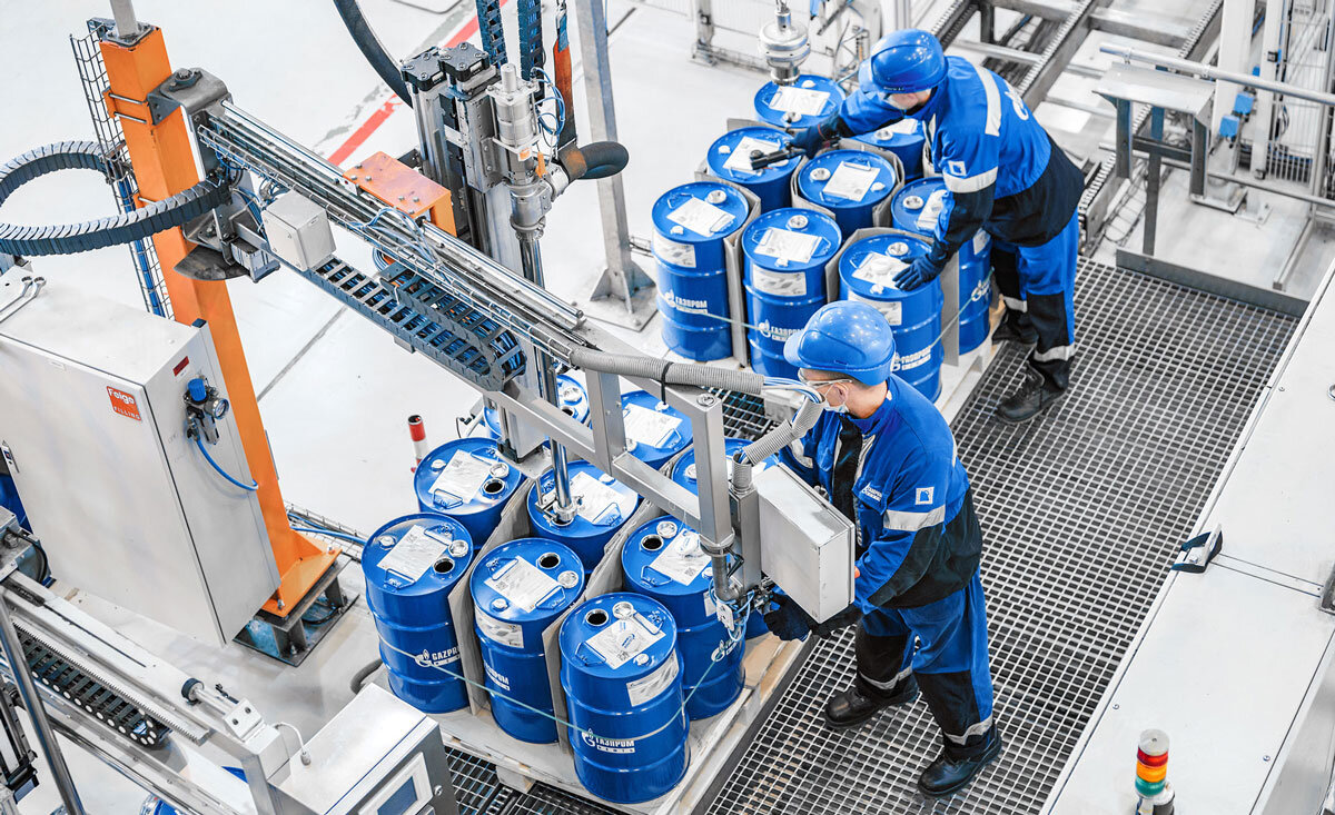 Технические смазочные материалы. Омский завод масел Газпром. Газпром «Сибирская нефть».. Завод смазочных материалов. Газпром смазочные материалы.