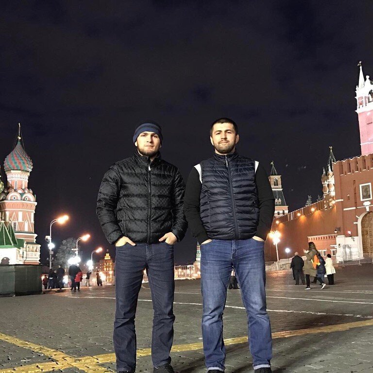 Мама обрадовалась когда услышала о завершении карьеры, говорит Хабиб.