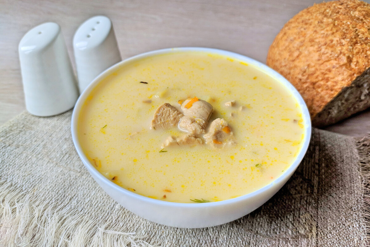 Сырный Суп с курицей плавленным сыром и грибами рецепт