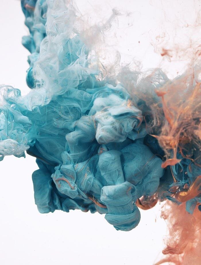 Цветной дым. Разноцветный дым. Разноцветный дым. Краска дым. Цветная краска в воде.