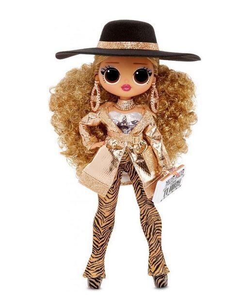 На первой картинке изображена старшая сестра из 3 серии Fashion Dolls