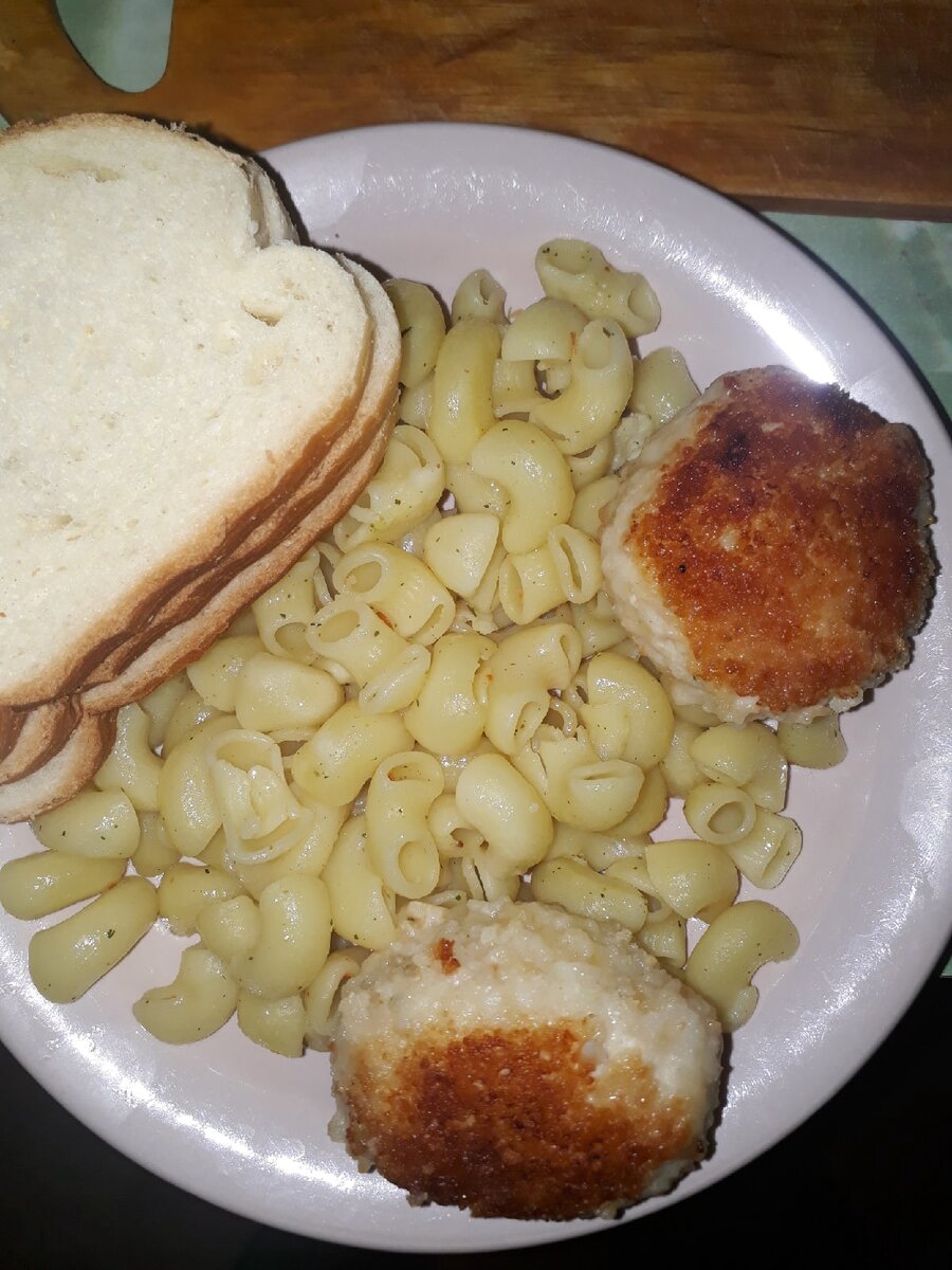 Ужин - 1089 килокалорий. 