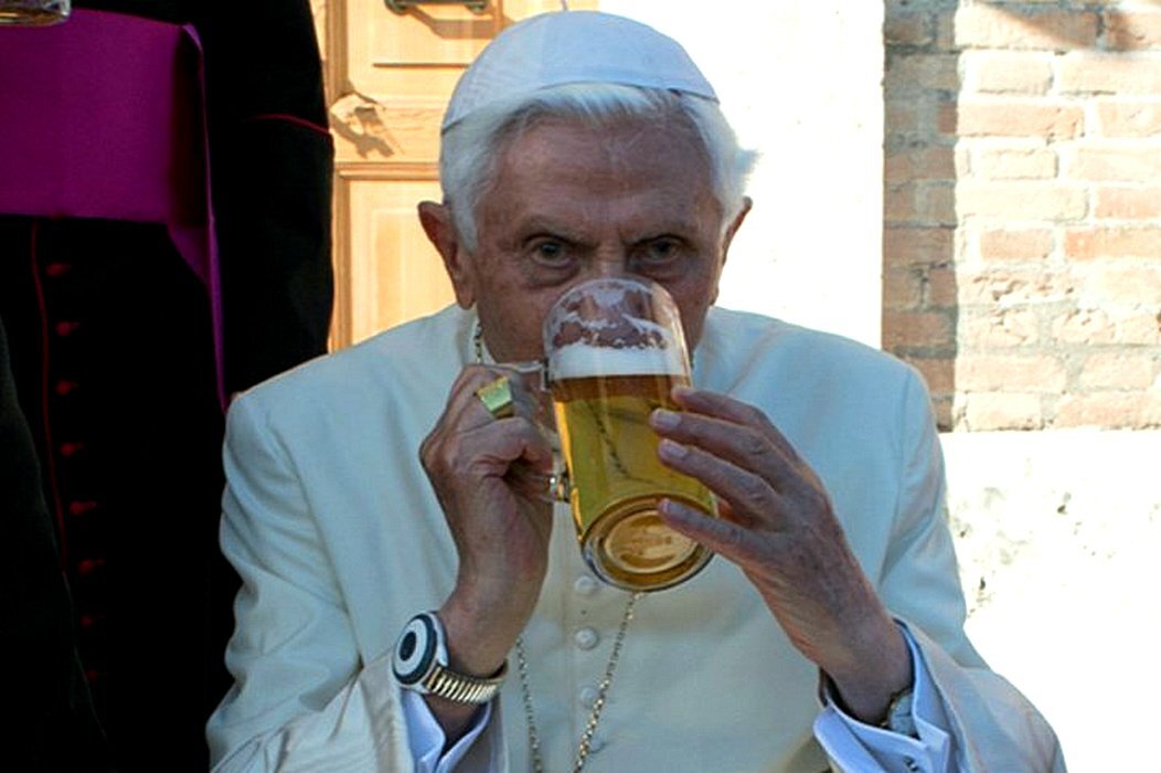 Папы Римского, Бенедикт XVI