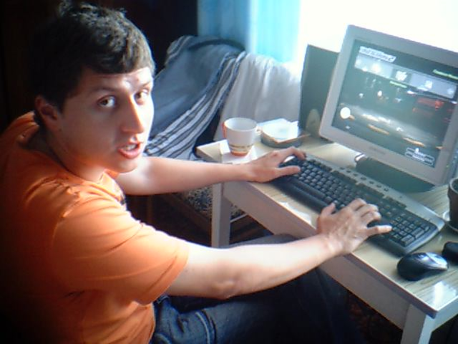Это я, где-то в 2004 м году