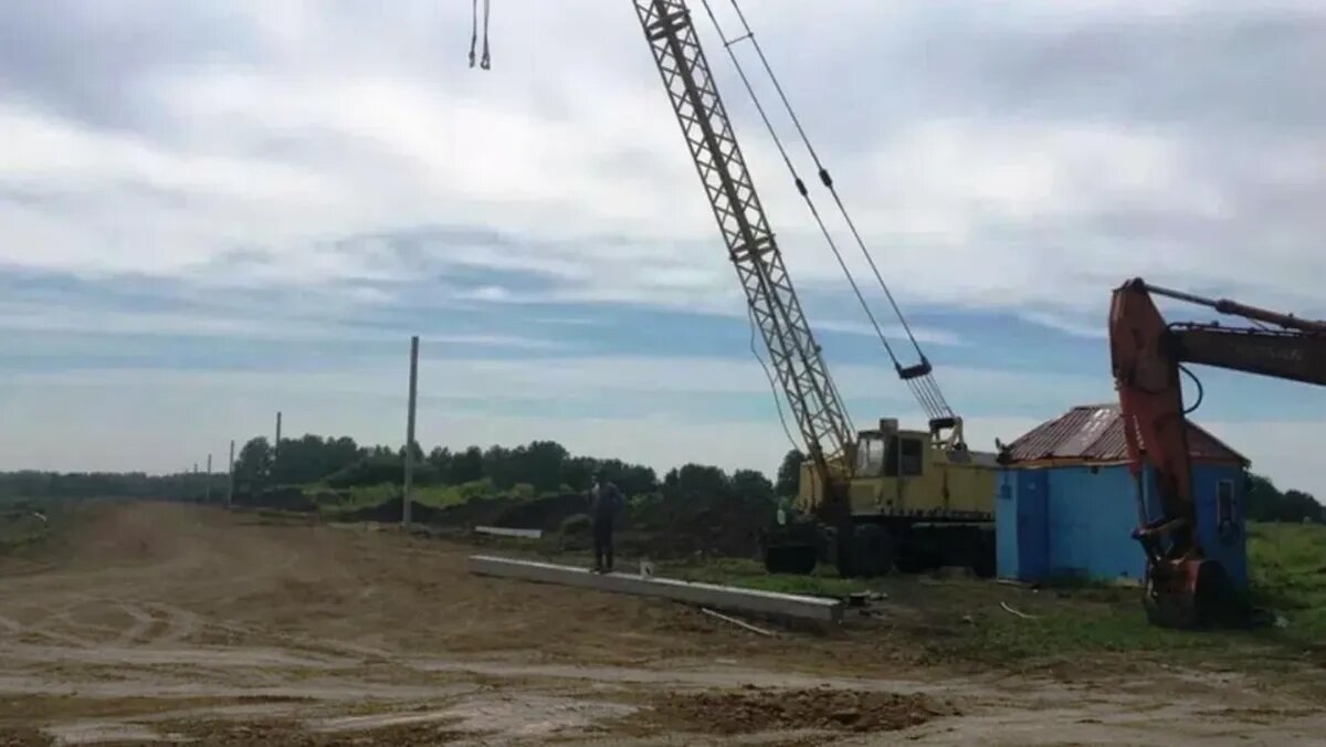 Полигон коммунальных отходов начали строить под Бердском в 2020 году. Три года бердчане протестовали против свалки и одержали победу. Фото: Курьер.Среда