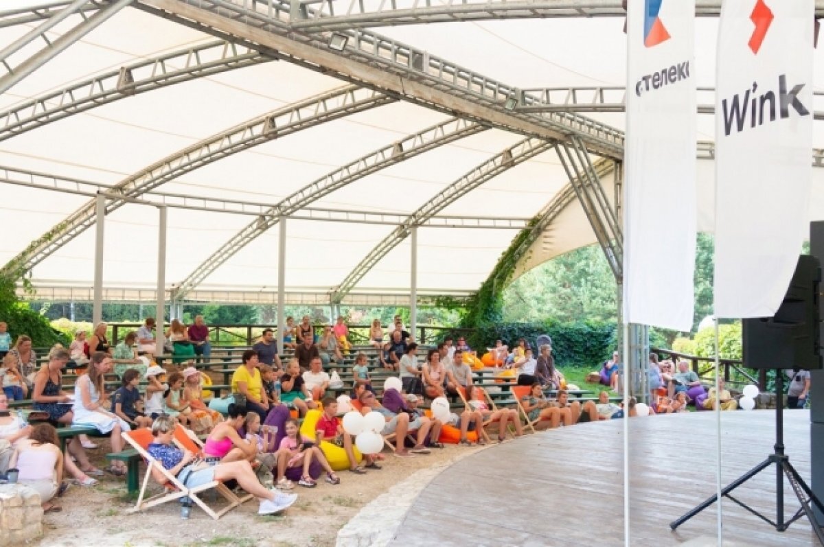    «Ростелеком» показал в Поленово кино от видеосервиса Wink