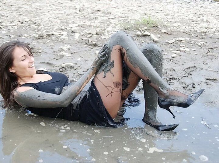 пьяная без трусов  
