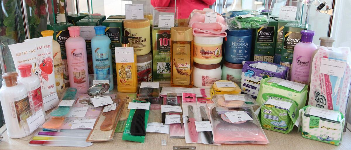  Как вы думаете, почему у женщин-азиаток такая здоровая, гладкая и сияющая кожа?
 Секрет прост: в составе косметических средств известных брендов Missha, TonyMoly, Skinfood, Etude House, Innisfree, которыми они пользуются, вы не найдете химических соединений и консервантов. Каждое средство предназначено для максимально нежного и заботливого ухода,  потому содержит только  натуральные компоненты, да и те непростые: технология производства косметики предусматривает наличие уникальных растительных трав, произрастающих исключительно в Корее, и других органических компонентов: экстрактов водорослей, древесного угля, фруктовых кислот, женьшеня, натуральных масел, коллагена и витаминов.
 