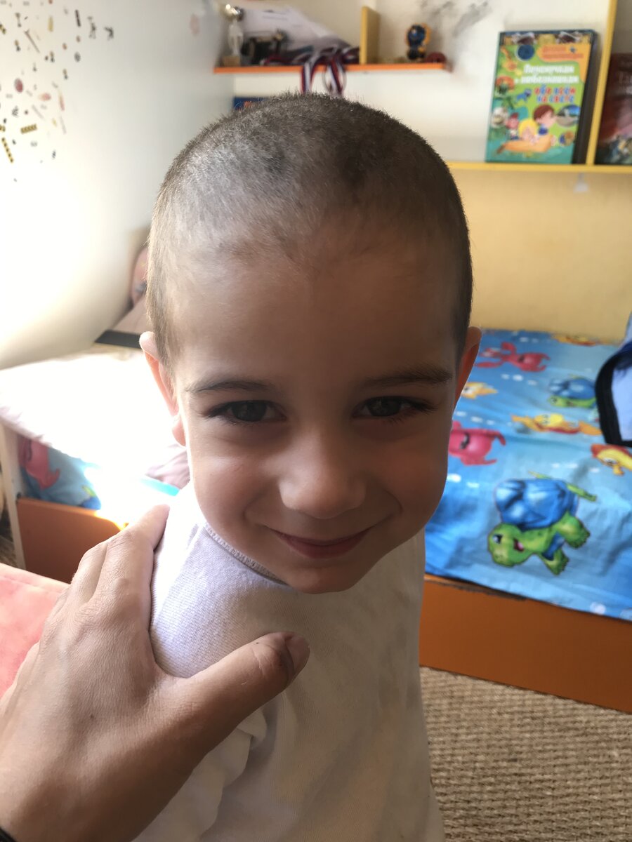 Я ж Игнатца подстригла, кстати.