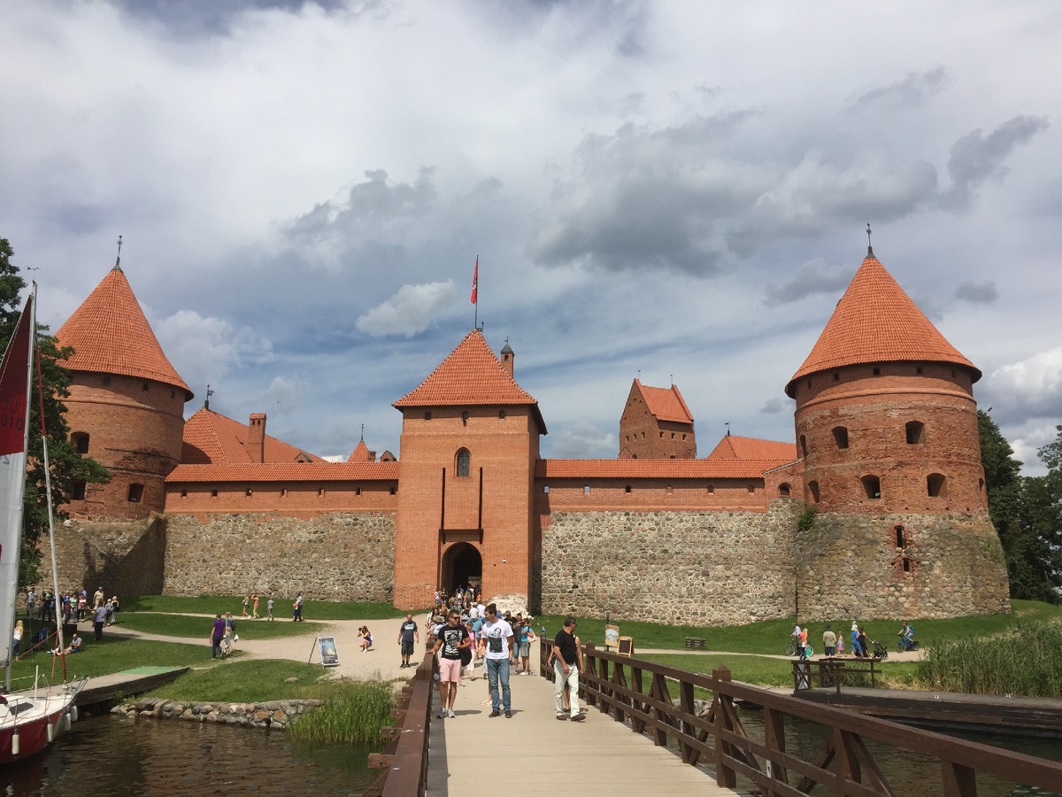 Замок в Тракае (Литва) - отличный вариант для посещения весной или летом