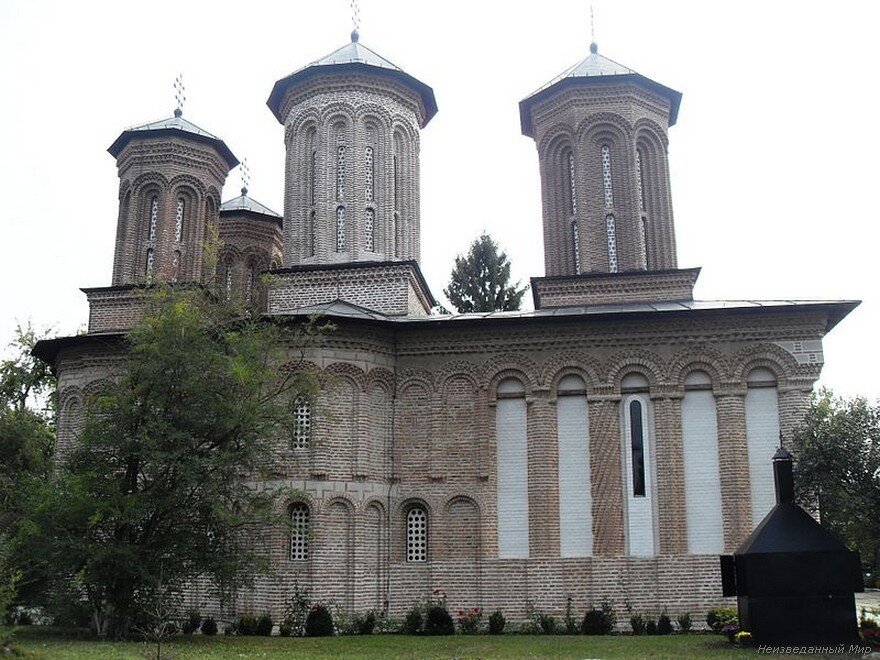 Монастырь Снагов