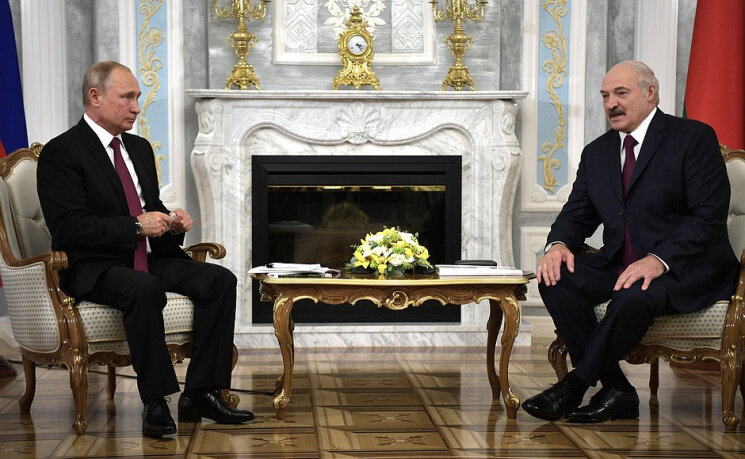 Сдерживает ли недовольство Лукашенко на переговорах с Путиным?