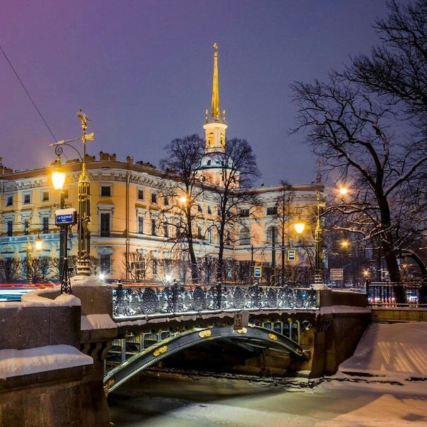 Михайловский (Инженерный) замок в Петербурге. Фото из публичного доступа. 