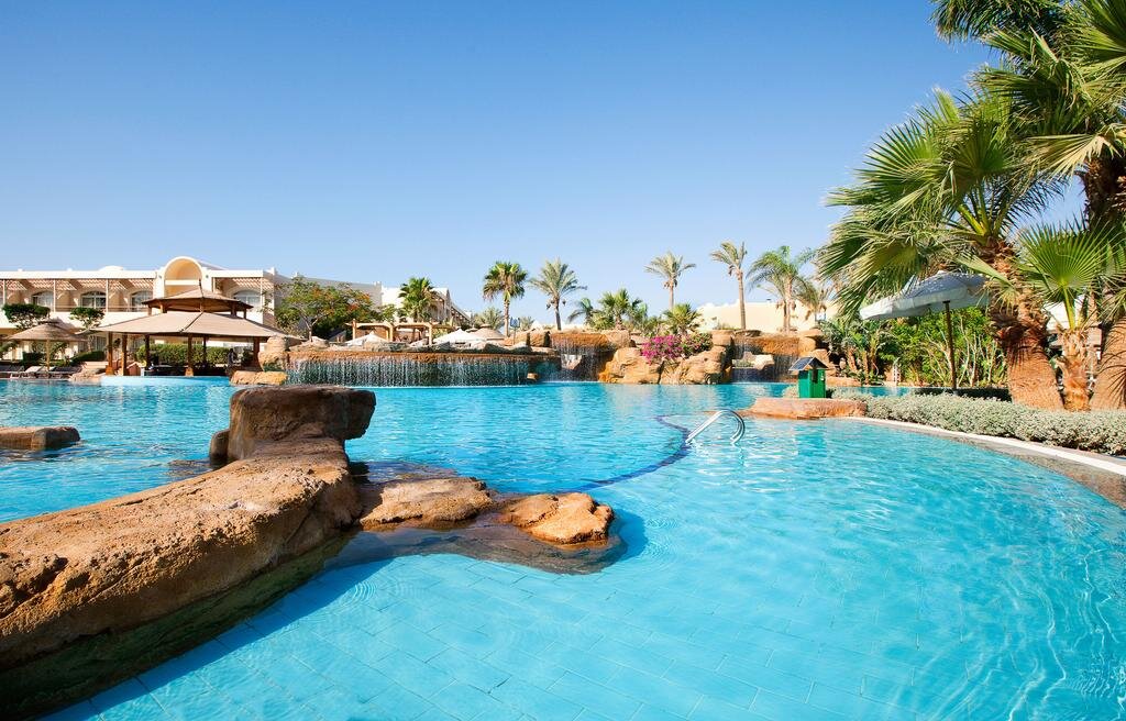 бассейны https://q-cf.bstatic.com/images/hotel/max1024x768/334/33445069.jpg
