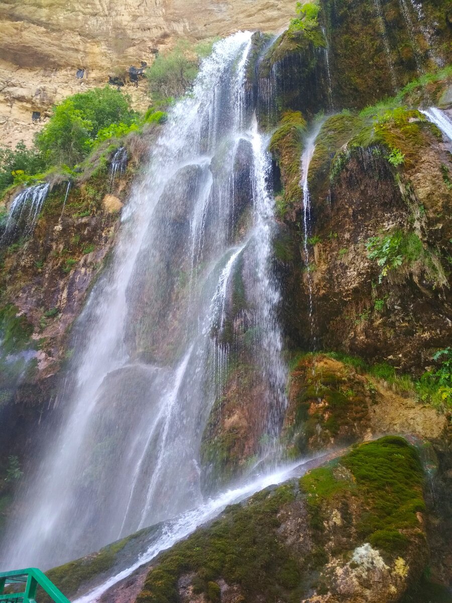 Водопад Нанай Узбекистан