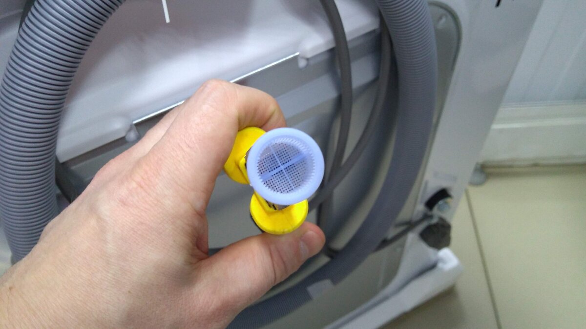 Фильтр машинки бош. Сетчатый фильтр для воды стиральная машинка самсунг. Входной фильтр подачи воды для стиральной машины бош. Фильтр сеточку в машинку БЕКО. Сливной фильтр стиральной машинки Miele Edition 111 5190540 OZON.