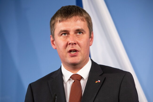 Т. Петржичек 
