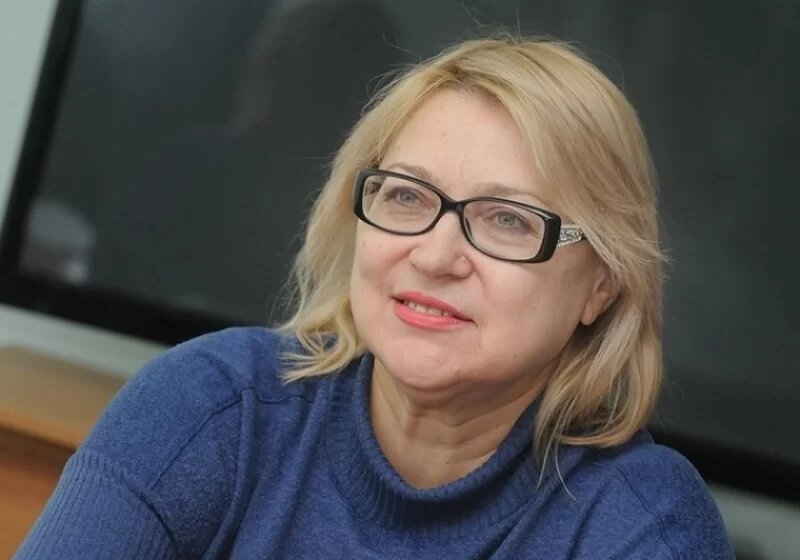 Елена Арайс