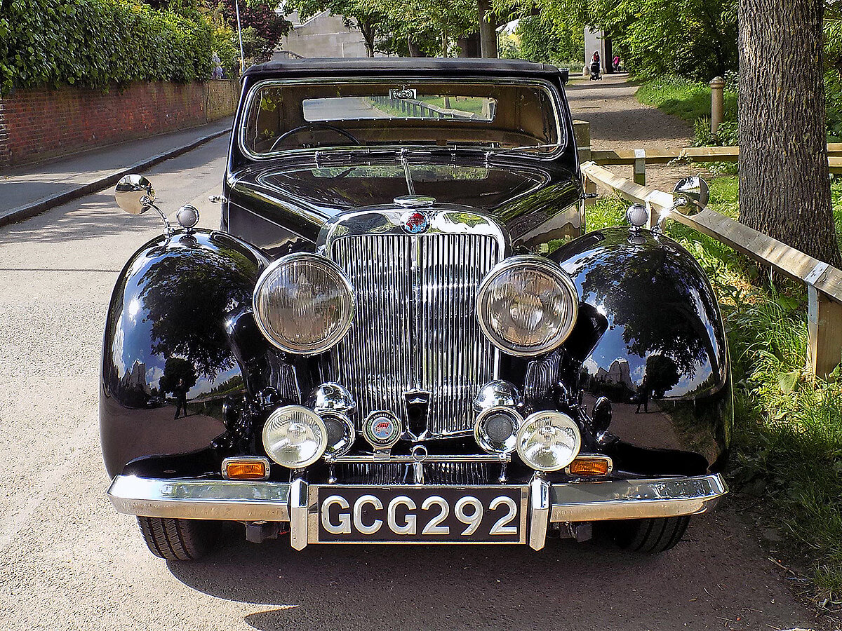 Triumph-1800 Roadster 1946-1948 гг.