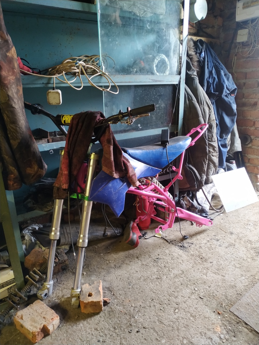 Вот в таком виде мне его отправили только без руля