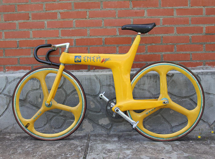 Велосипед "Эней", изготовленный в 1995 году на АНТК "Антонов" в Киеве. Из коллекции Веломузея Андрея Мятиева.