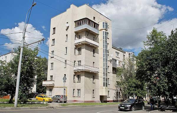 улица Пруд-Ключики, дом 5 (признан  охраняемым зданием). Фото с сайта  https://progulkipomoskve.ru