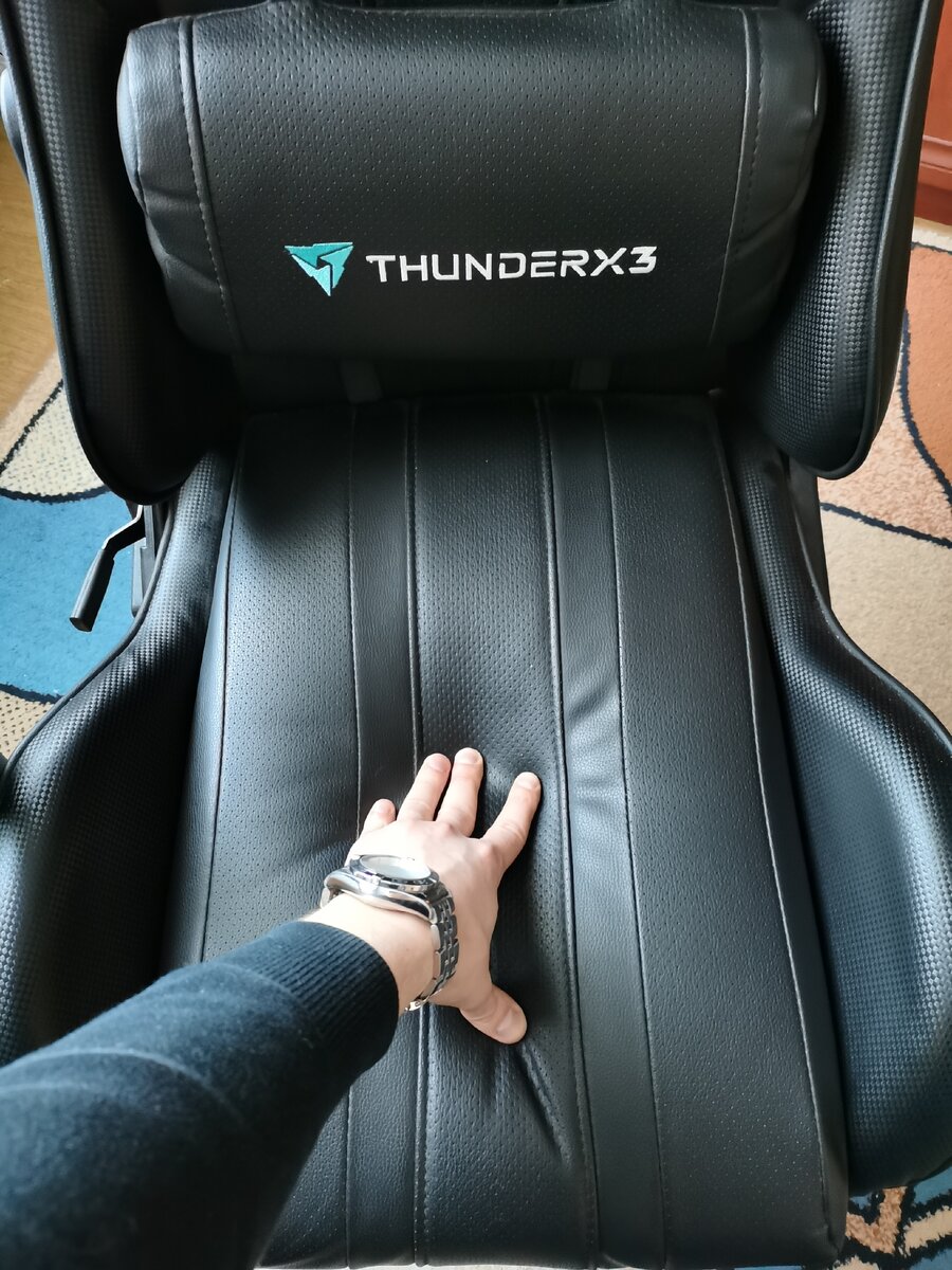 На фото не так ощутимо, но сиденье стало заметно мягче