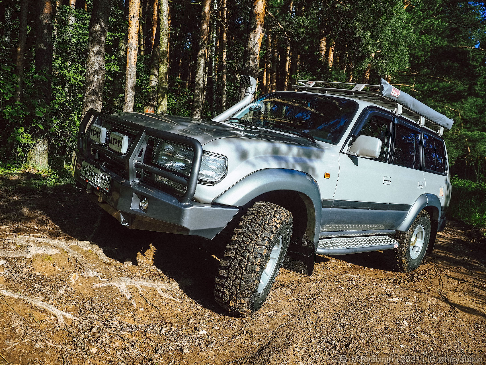Таких больше не делают. Настоящий и честный Land Cruiser 80 в идеальном состоянии4