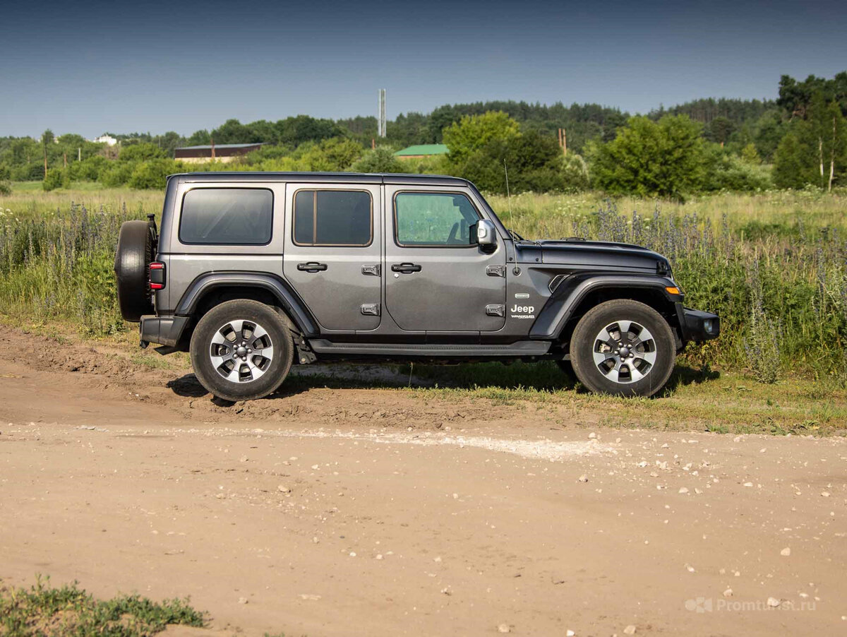 Поездил и понял, чем «короткий» Jeep Wrangler отличается от «длинного». Но,  какой выбрать? 🚙🤷‍♂️🚚 | Промышленный турист | Дзен