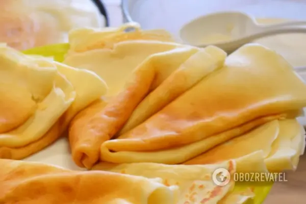 Красивые тонкие блины на крахмале готовы