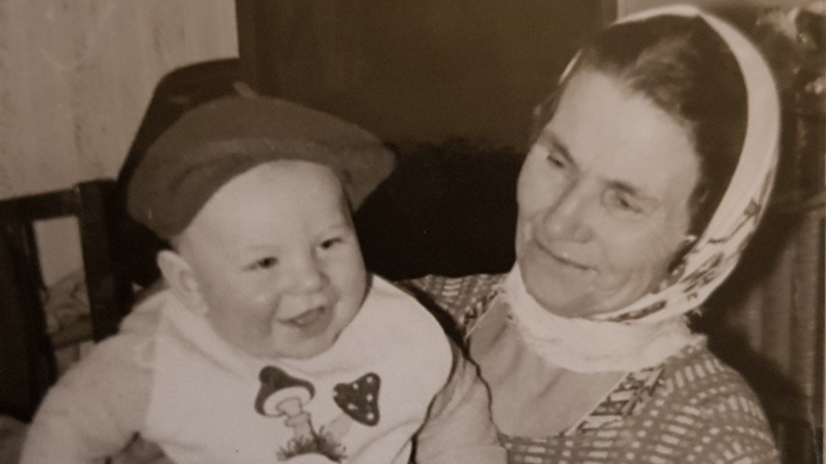 Бабуля с моим младшим братом