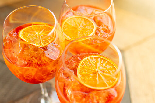 https://unsplash.com/s/photos/Aperol