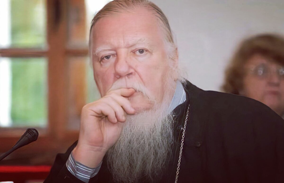 Димитрий Смирнов (07.03.1951 — 21.10.2020 гг.) — протоиерей, церковный и общественный деятель, проповедник, миссионер.
