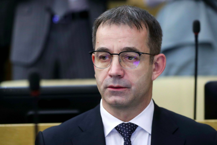 Дмитрий Певцов