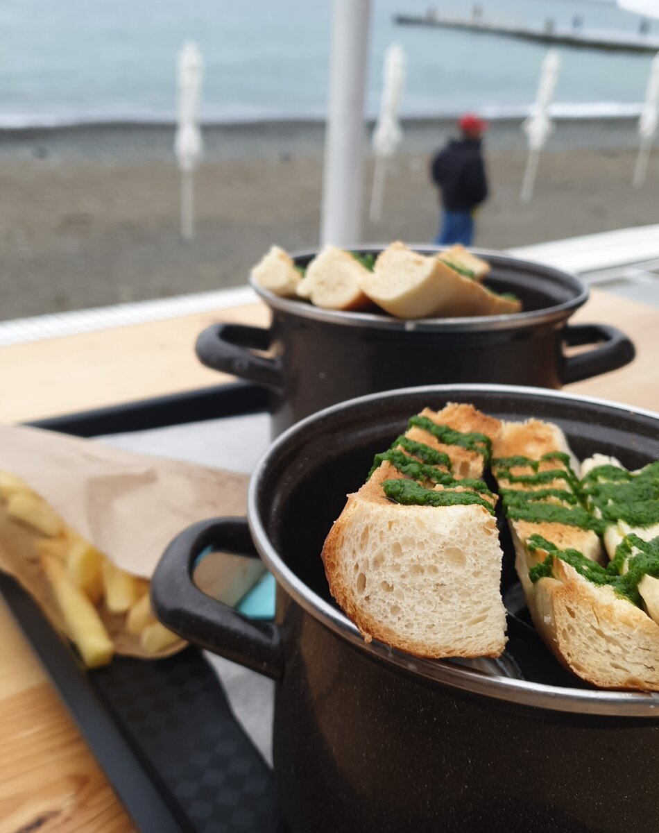 Мидийное место